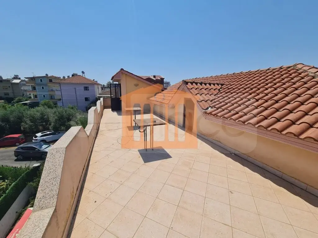 Vilë 246 m² 1 kati