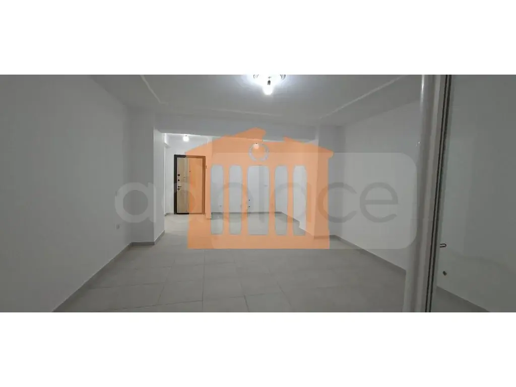 Apartament 1+3 dhoma 124 m² 1 kati