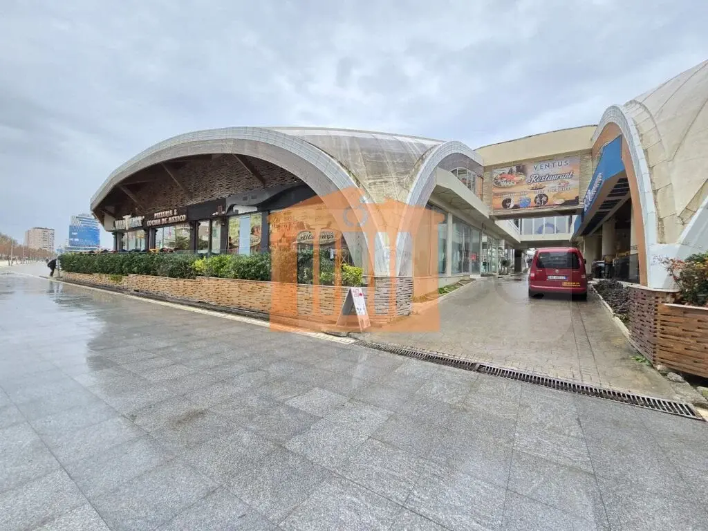 Pasuri të palujtshme komerciale 128 m²