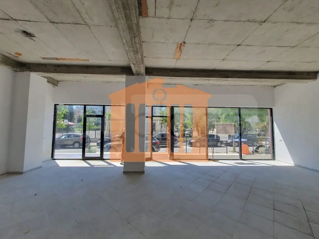 Pasuri të palujtshme komerciale 118 m²