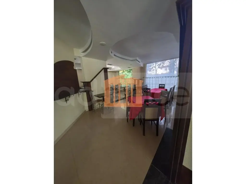 Pasuri të palujtshme komerciale 288 m² 1 kati