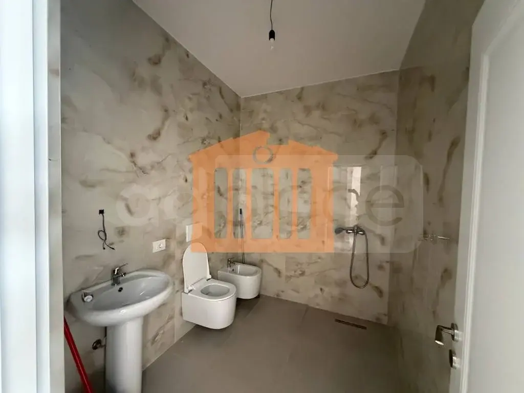 Apartament 1+1 dhoma 43 m² 6 kati