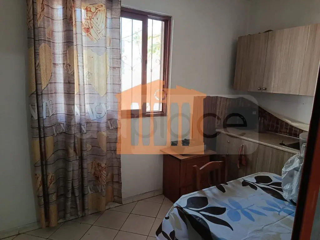 Vilë 150 m² 2 kati
