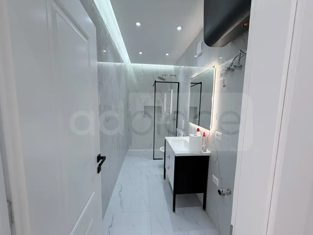 Apartament  60m² 5 floor