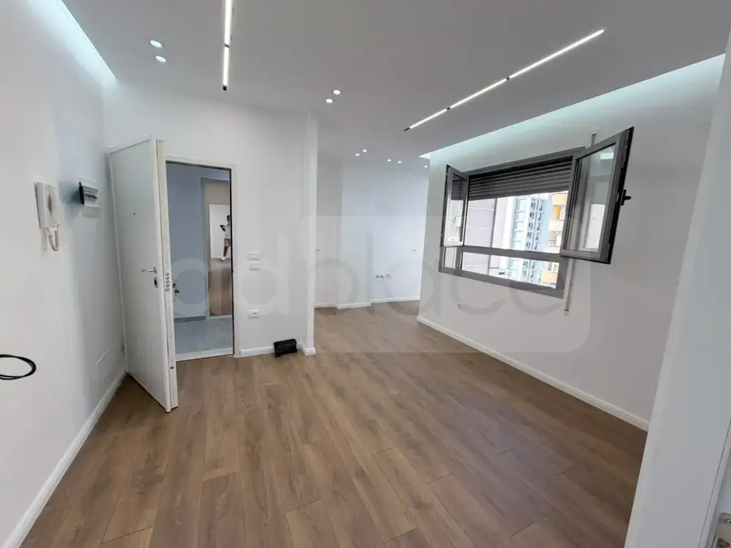 Apartament  60m² 5 floor