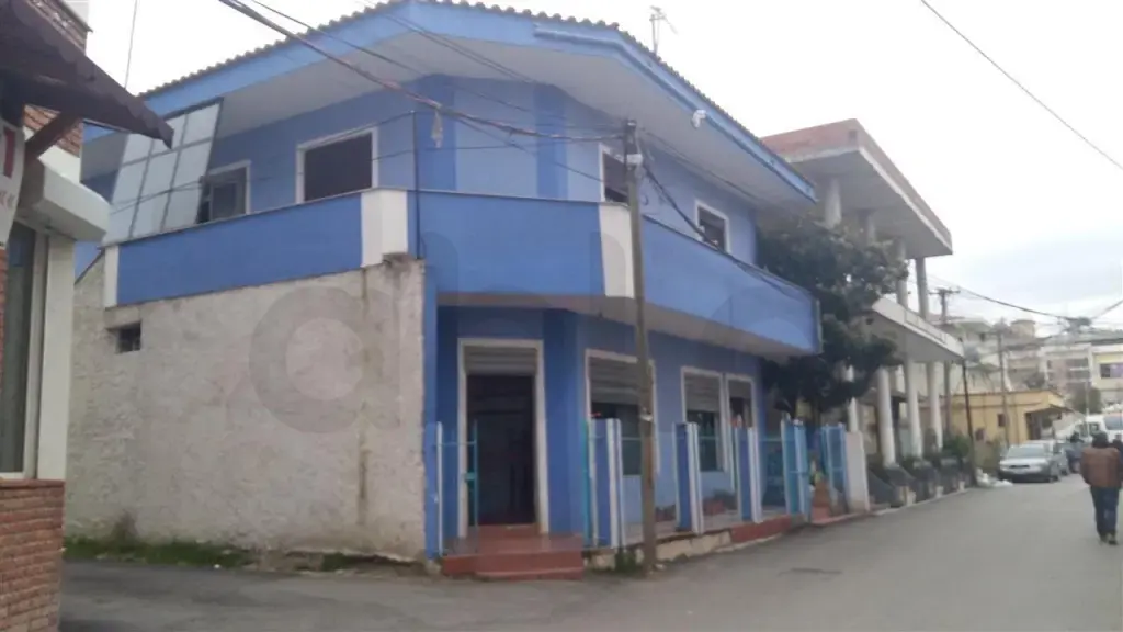 Vilë  260m²