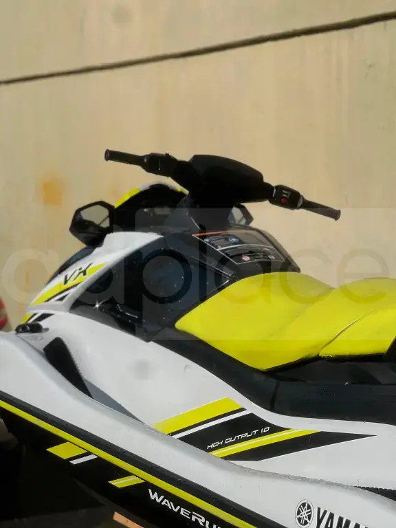 Yamaha vx waverunner