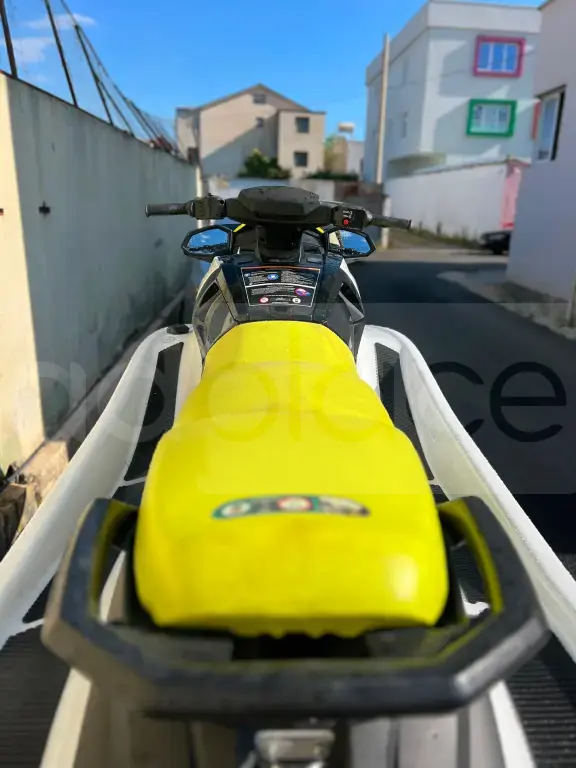 Yamaha vx waverunner