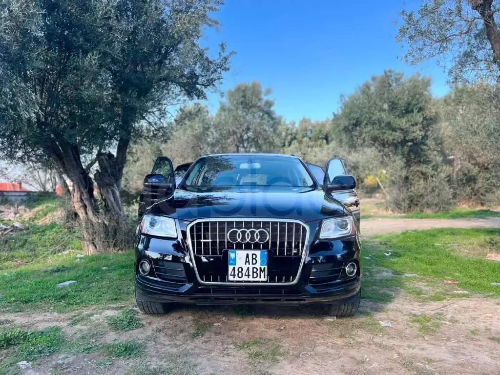 Audi Q5 8R Facelift  2015