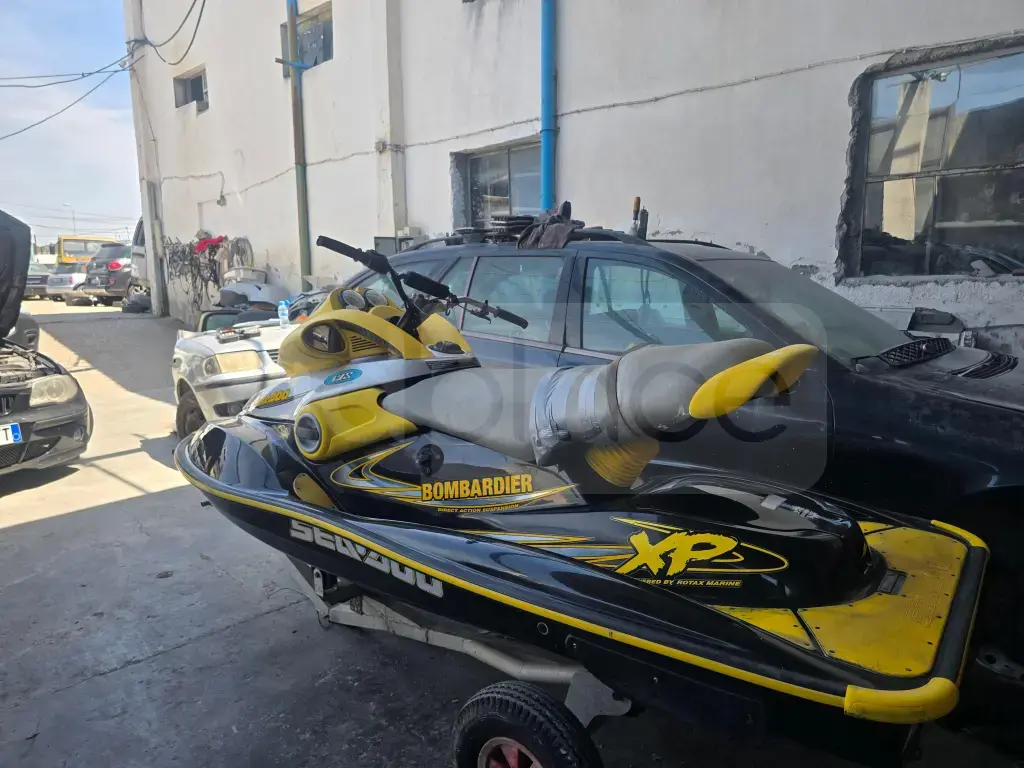 Shitet motor uje seadoo motori