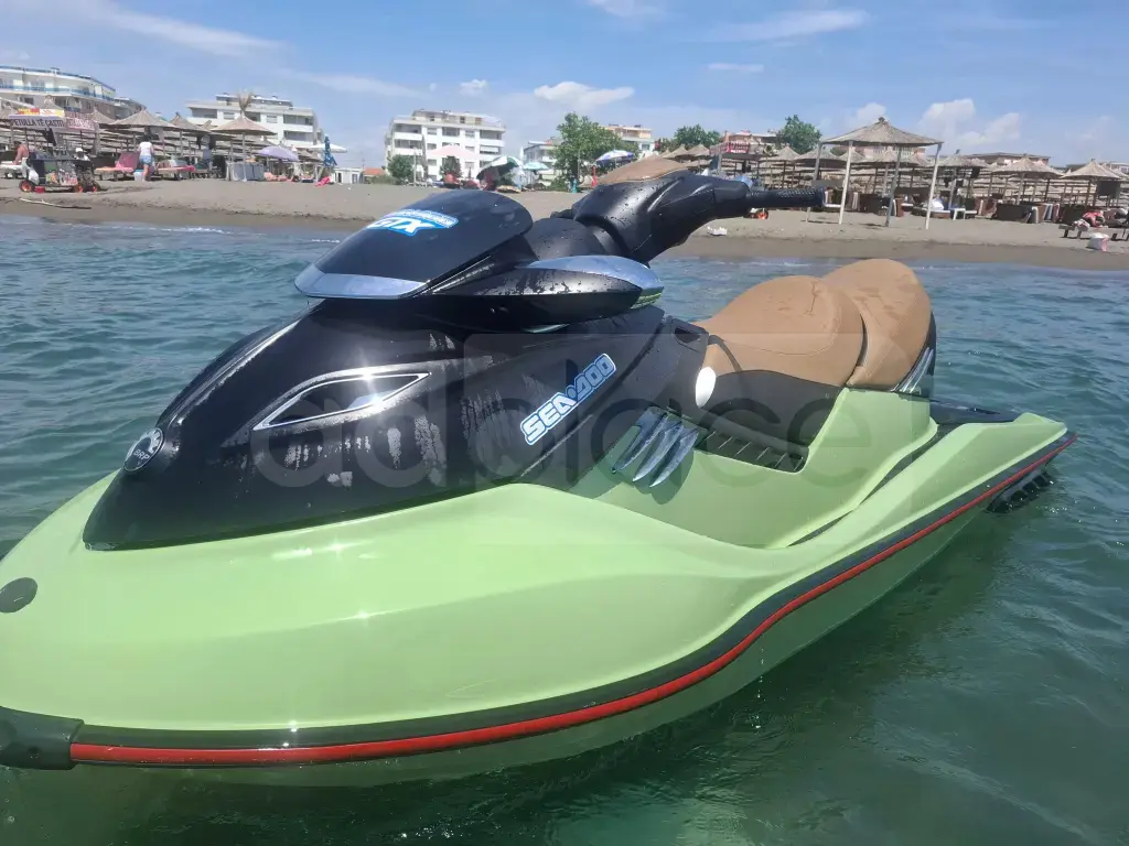 jet ski rxt 2008