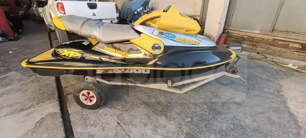 Shitet motor uje seadoo motori