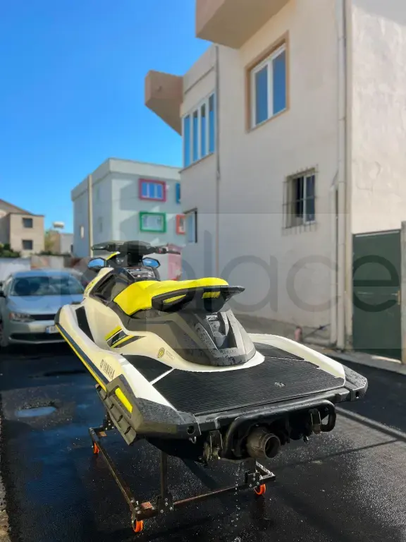 Yamaha vx waverunner