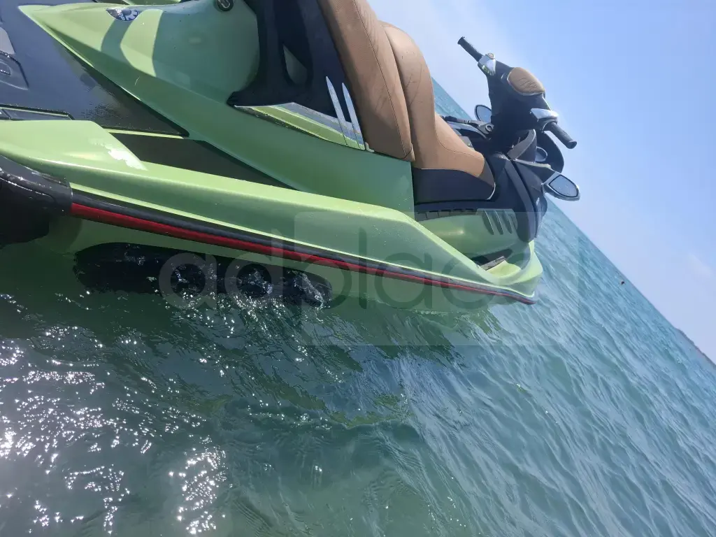 jet ski rxt 2008