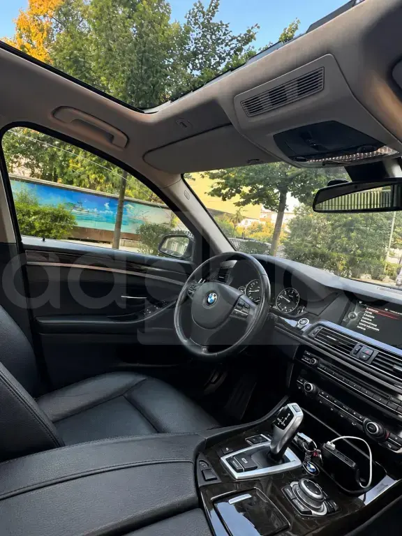 BMW 5 series F10/F11/F07 Facelift  2014