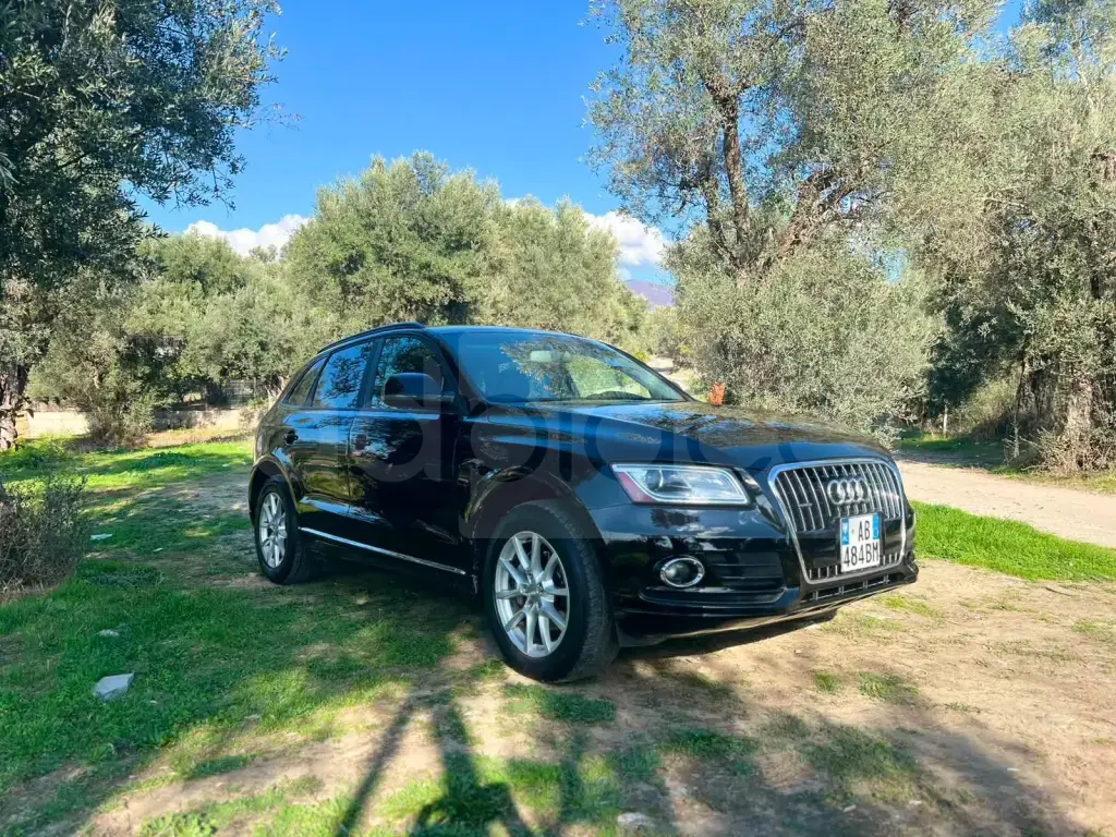 Audi Q5 8R Facelift  2015