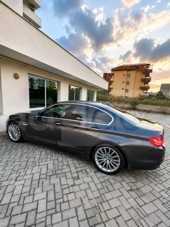 BMW 5 series F10/F11/F07 Facelift  2014