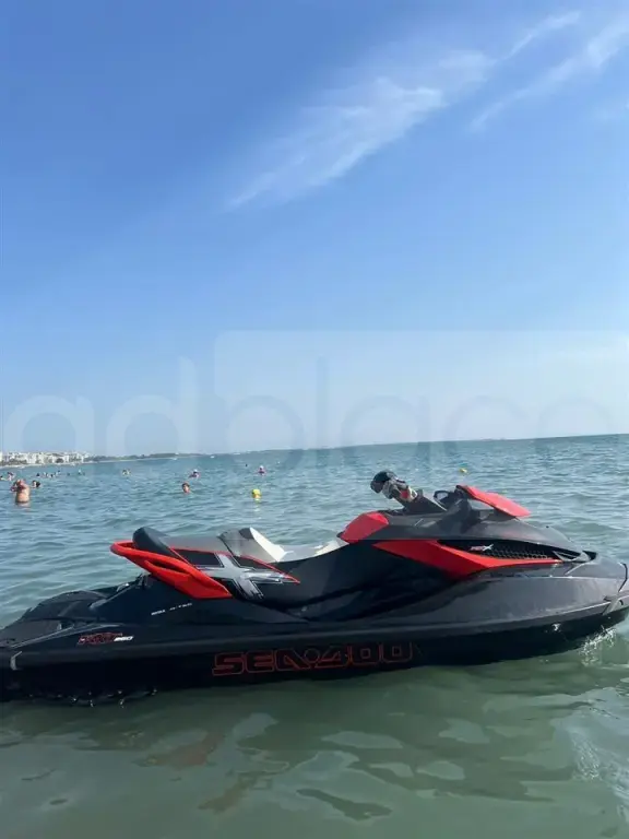Jet ski///