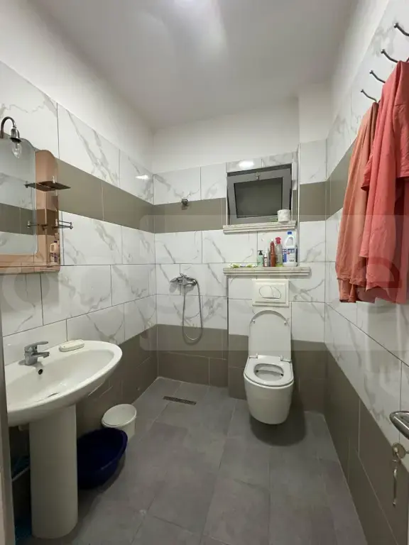 Apartament 2 rooms 100m² 2 floor