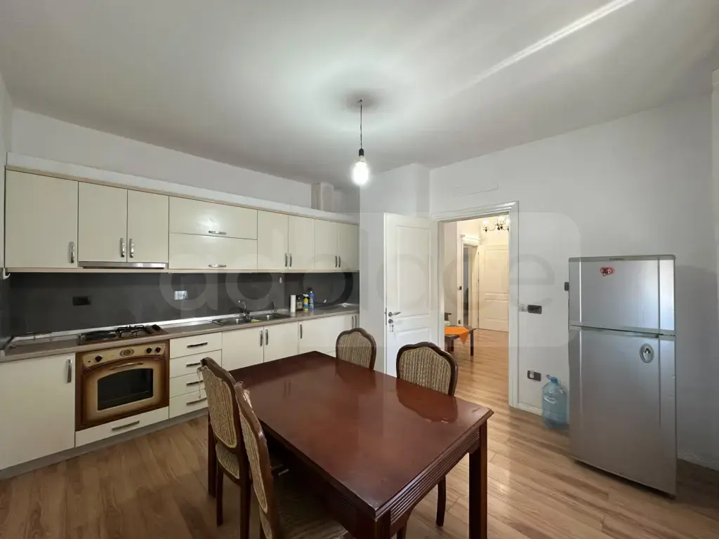 Apartament 2 rooms 100m² 2 floor