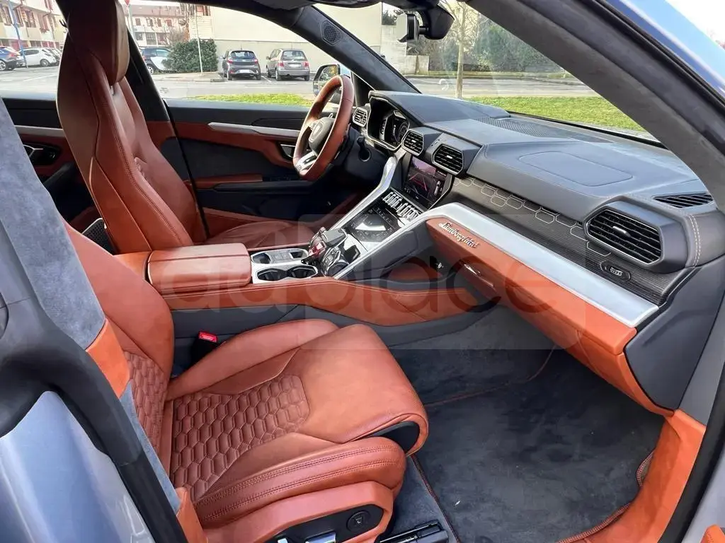Lamborghini Urus I-MLB evo (2018-) 2020, 50 000 km