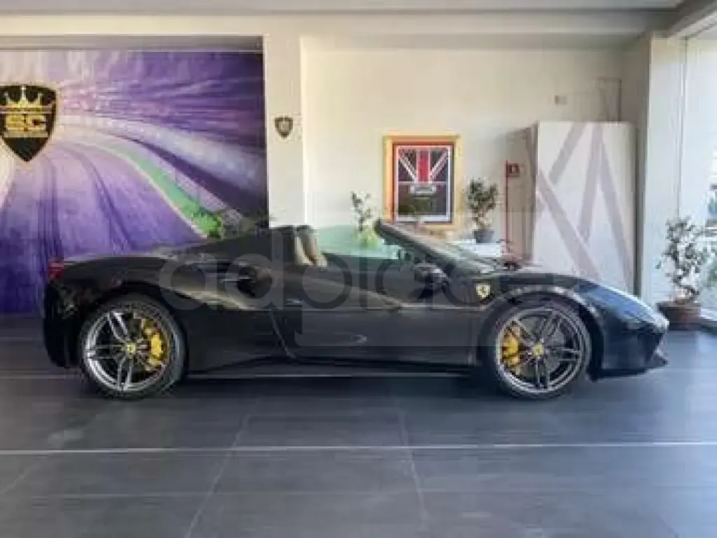 Ferrari 488 Spider I  2017, 23 000 km