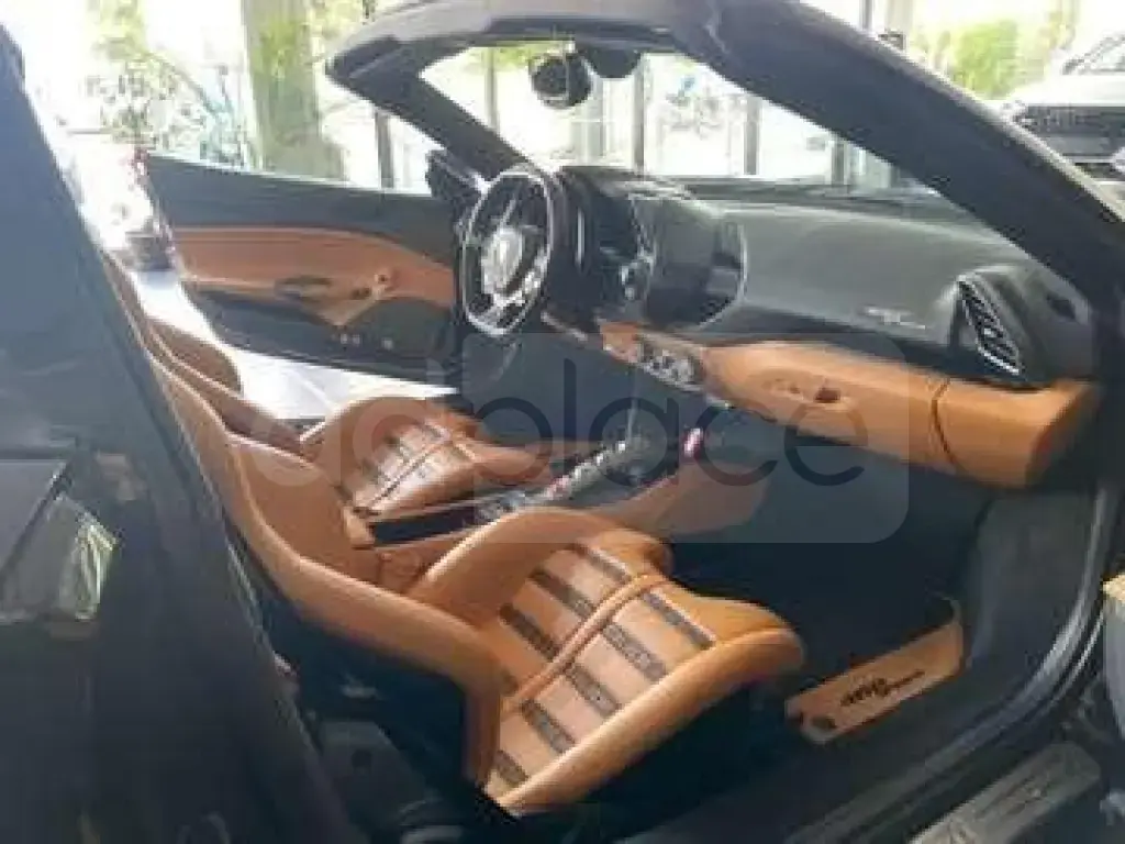 Ferrari 488 Spider I  2017, 23 000 km
