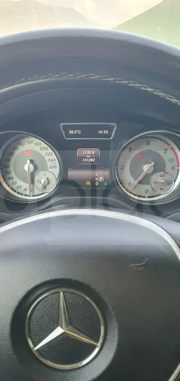 Mercedes-Benz GLA X156  2015, 140 000 km