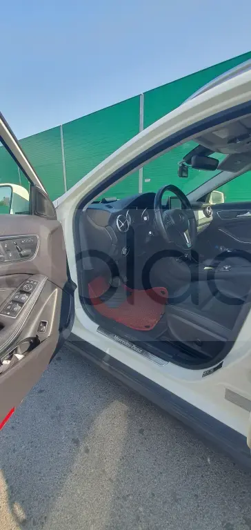 Mercedes-Benz GLA X156  2015, 140 000 km