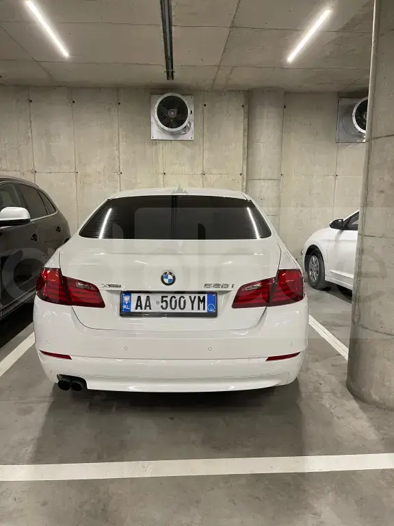 BMW 5 series F10/F11/F07 Facelift  2013, 229 000 km