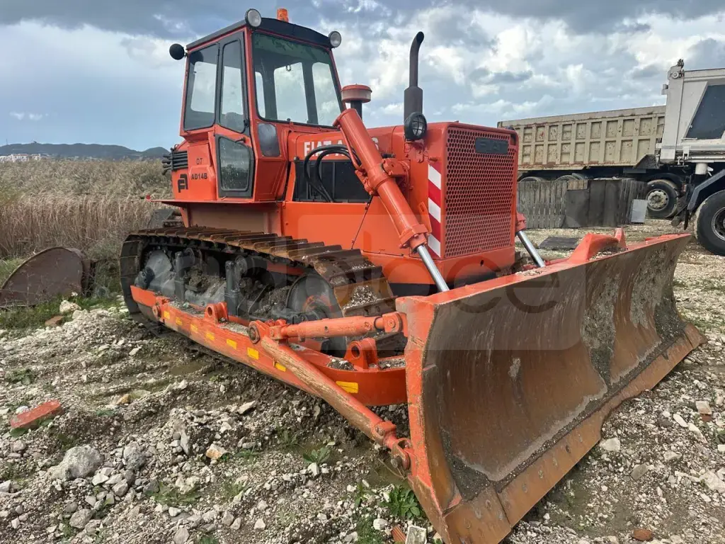 Shitet buldozer